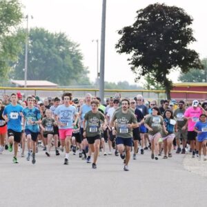 A group of runners
