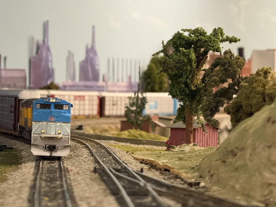A model freight trail
