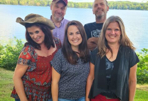 A picture of the band Shovelmen.