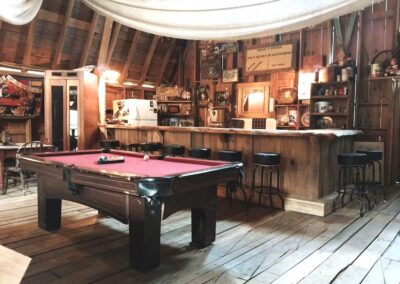 Plan the Perfect Romantic Weekend in Monroe County